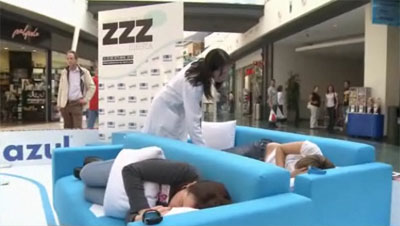 แข่งนอนหลับกลางห้าง