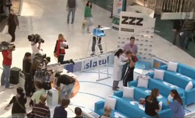 แข่งนอนหลับกลางห้าง