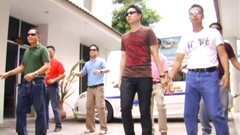 คลิปตำรวจเต้น Sorry Sorry