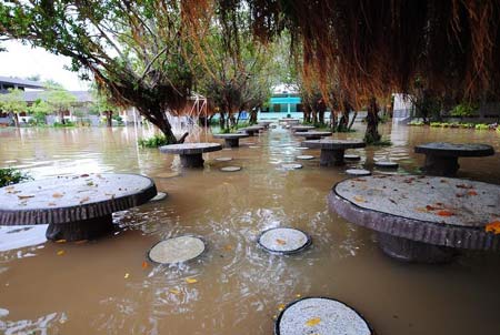 ข่าวน้ำท่วม ปักธงชัย น้ำท่วมโคราช