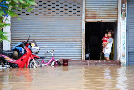 ข่าวน้ำท่วม ปักธงชัย น้ำท่วมโคราช
