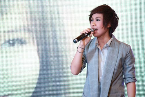 แถลงข่าวเปิดตัว ค่าย บิ๊ก อายส์