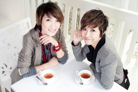 แหม่ม-ปุ้ม