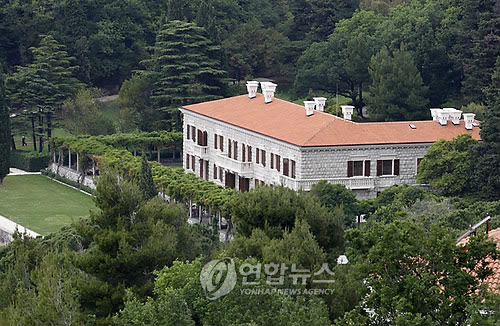 ภาพคฤหาสน์หรู ที่พักของ พ.ต.ท.ทักษิณ ชินวัตร 