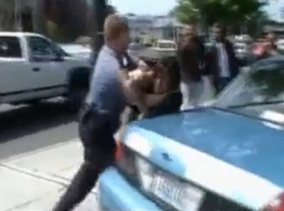 ตำรวจสหรัฐ ทำร้ายประชาชน