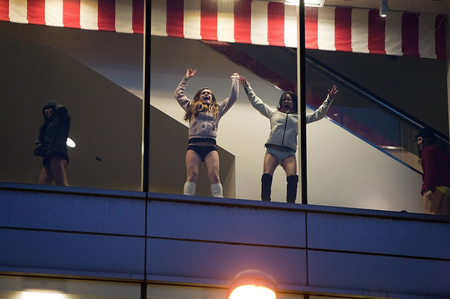 กิจกรรมถอดกางเกงขึ้นรถไฟ