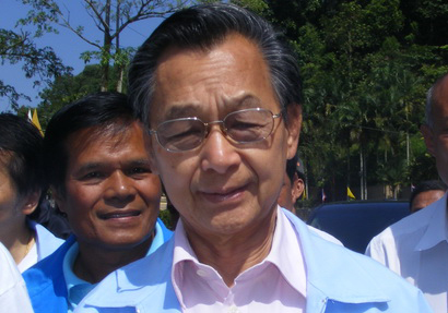 ชวน หลีกภัย