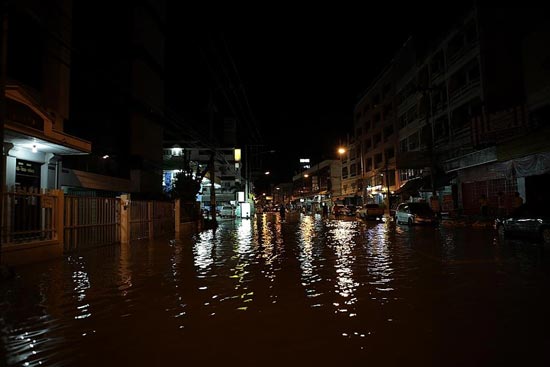 รวมภาพในวันน้ำหลาก เมืองปากน้ำโพ นครสวรรค์