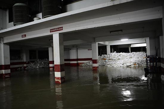 รวมภาพในวันน้ำหลาก เมืองปากน้ำโพ นครสวรรค์