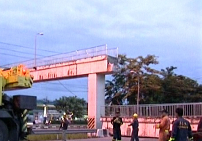 สะพานลอย