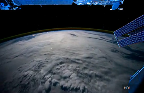 ชมภาพบรรยากาศรอบโลก(จากนอกโลก) ใน 1 นาที