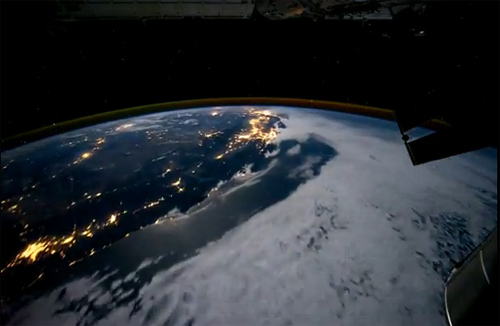 ชมภาพบรรยากาศรอบโลก(จากนอกโลก) ใน 1 นาที