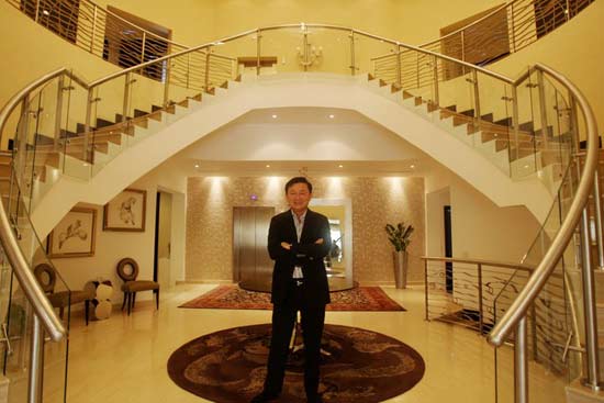 ทักษิณ โชว์ภาพบ้านพักสุดหรูในดูไบลงเฟซบุ๊ก