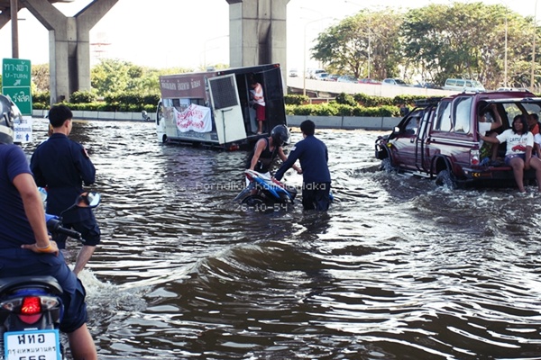 น้ำท่วมดอนเมือง 2554