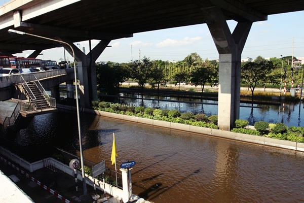 น้ำท่วมดอนเมือง 2554