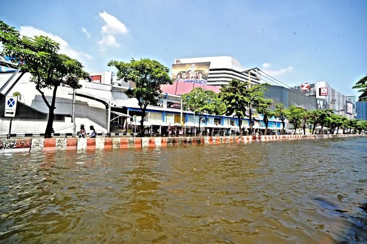 น้ำท่วม ห้าแยกลาดพร้าว