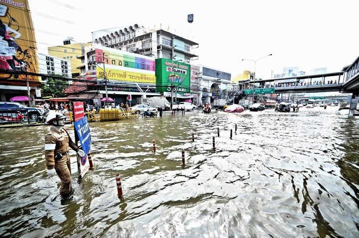 น้ำท่วม ห้าแยกลาดพร้าว