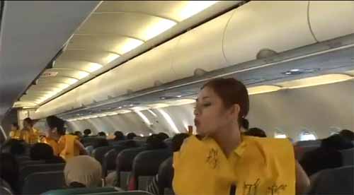 น่ารักเบา ๆ แอร์ฟิลิปปินส์โชว์แดนซ์บนเครื่องบิน