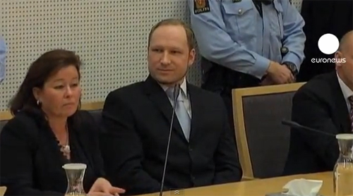 สุดเพี้ยน! ฆาตกรสังหารหมู่นอร์เวย์ ขอเหรียญเชิดชูเกียรติ 