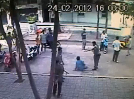 คลิป สห ทำร้ายนักเรียน