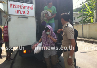 ตำรวจนำผู้ต้องหาเล่นพนันส่งฟ้องศาลแขวงพระนครเหนือ