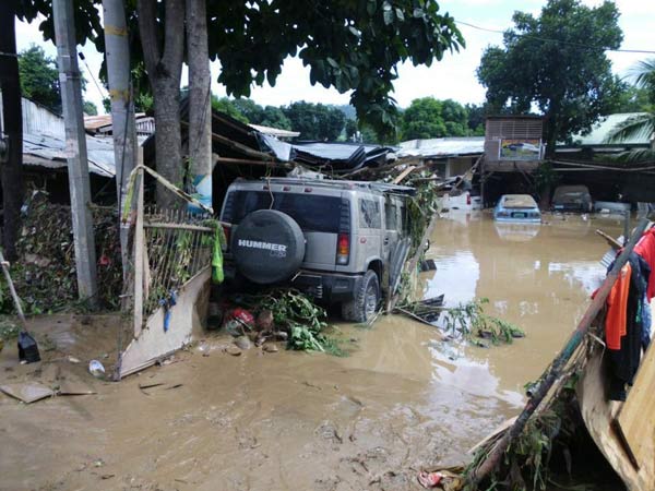 พายุโซนร้อนวาชิ ถล่มฟิลิปปินส์ 