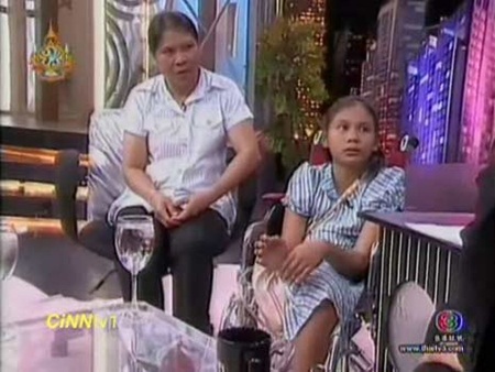 น้องกุ๊กกิ๊ก หนูน้อยกำลังใจเกินร้อย แม้โดนรถหกล้อทับจนเสียขาไป