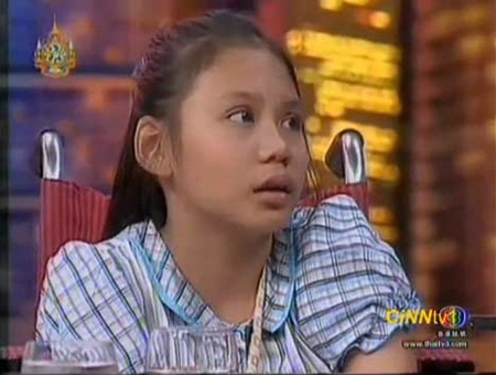 น้องกุ๊กกิ๊ก หนูน้อยกำลังใจเกินร้อย แม้โดนรถหกล้อทับจนเสียขาไป