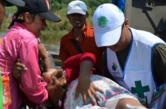 ทีวีบูรพา สื่อสร้างสรรค์สังคม ช่วยเหลือน้ำท่วม 