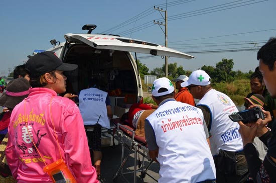 ทีวีบูรพา สื่อสร้างสรรค์สังคม ช่วยเหลือน้ำท่วม 