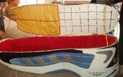 ช่างไม้แอฟริกันไอเดียเก๋ สร้างโลงศพแฟนซี