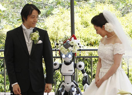 หุ่นยนต์บาทหลวง 