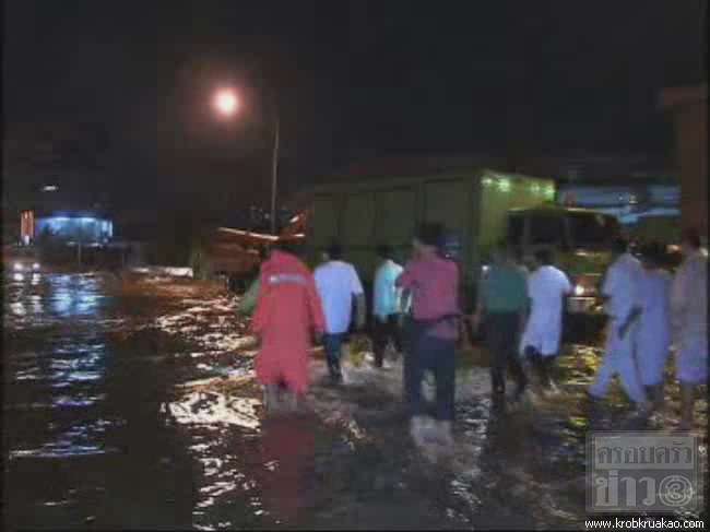 น้ำท่วมถนนวิภาวดี