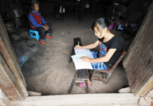 เผยชีวิตสาวน้อยจีนหัวใจแกร่ง ใฝ่เรียนแม้ฐานะยากจน