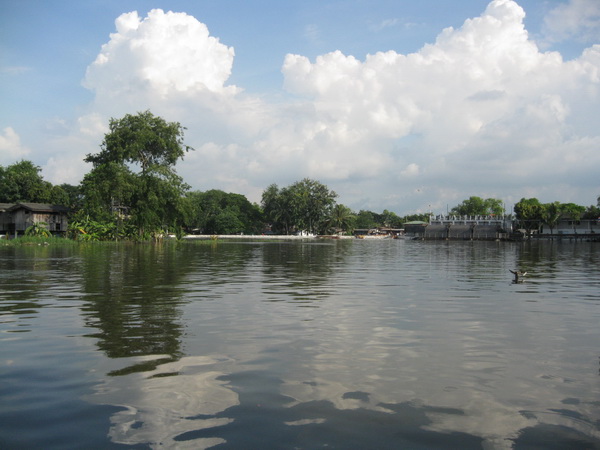 น้ำท่วมปทุมธานี