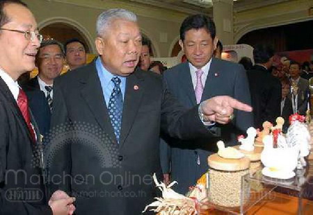 สมัคร สุนทรเวช