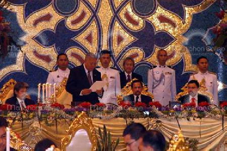 สมัคร สุนทรเวช