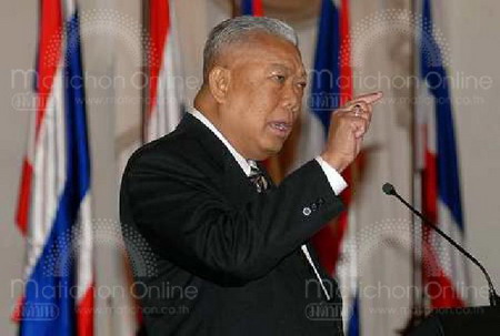 สมัคร สุนทรเวช