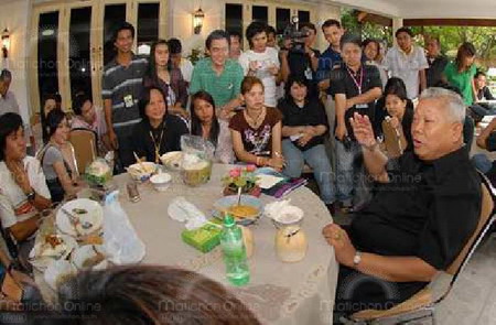 สมัคร สุนทรเวช