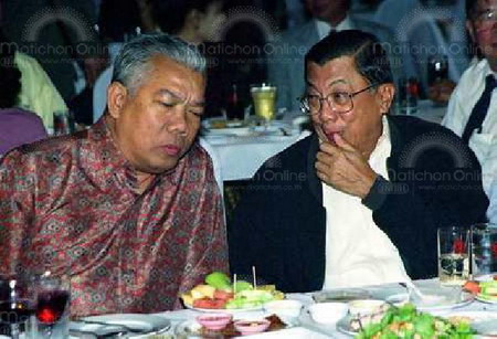 สมัคร สุนทรเวช