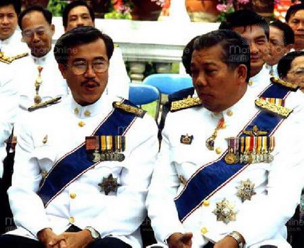 สมัคร สุนทรเวช