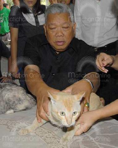 สมัคร สุนทรเวช