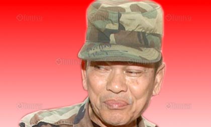 เสธ.แดง