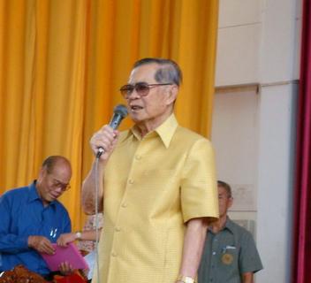 พล.ต.อ.ประมาณ อดิเรกสาร