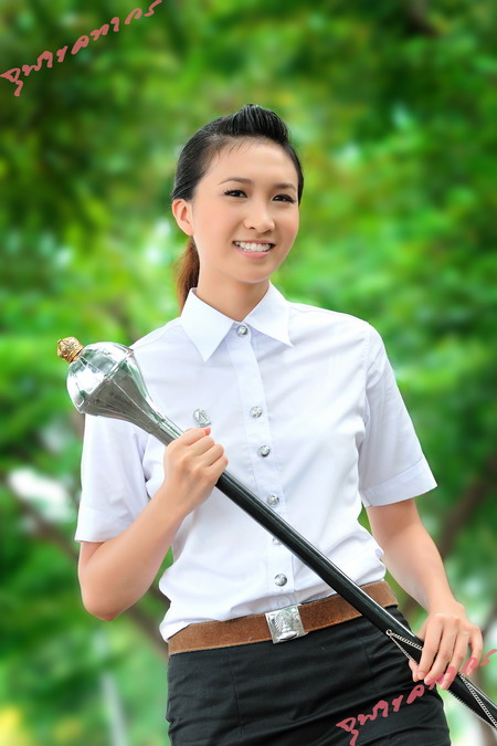 เชียร์ลีดเดอร์ จุฬาฯ ฟุตบอลประเพณี 