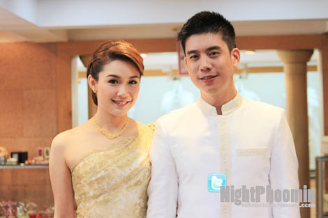 นิหน่า - แบงค์ หมั้น