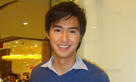 วิน ธาวิน เยาวพลกุล