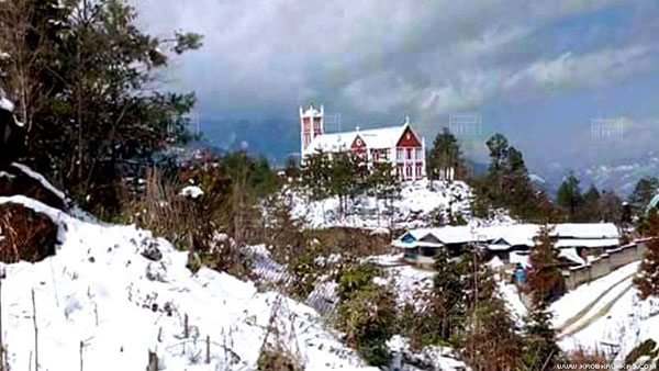 เมืองกะฉิ่นของพม่า หิมะตกหนักในรอบ 50 ปี