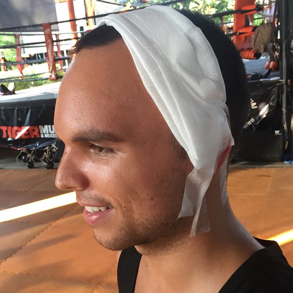  นักมวยไทย