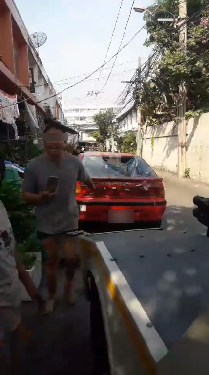 กร่างใส่ตำรวจ